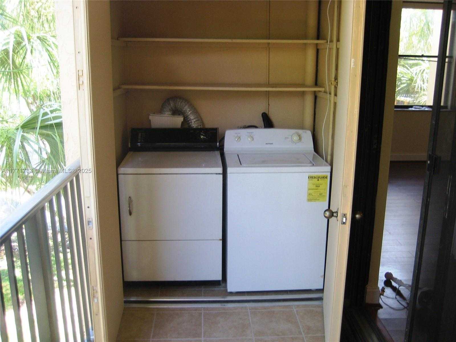 Small Image of 14301 NORTH KENDALL DR #309B, Miami Number 13