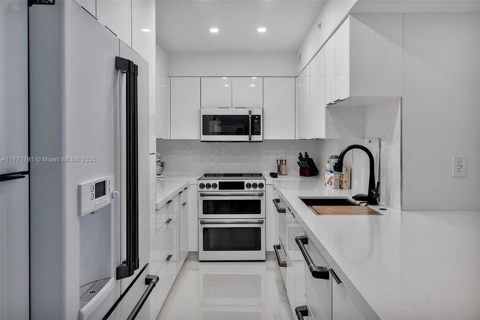 Small Image of 2501 SOUTH OCEAN DR #1515, Hollywood Number 17