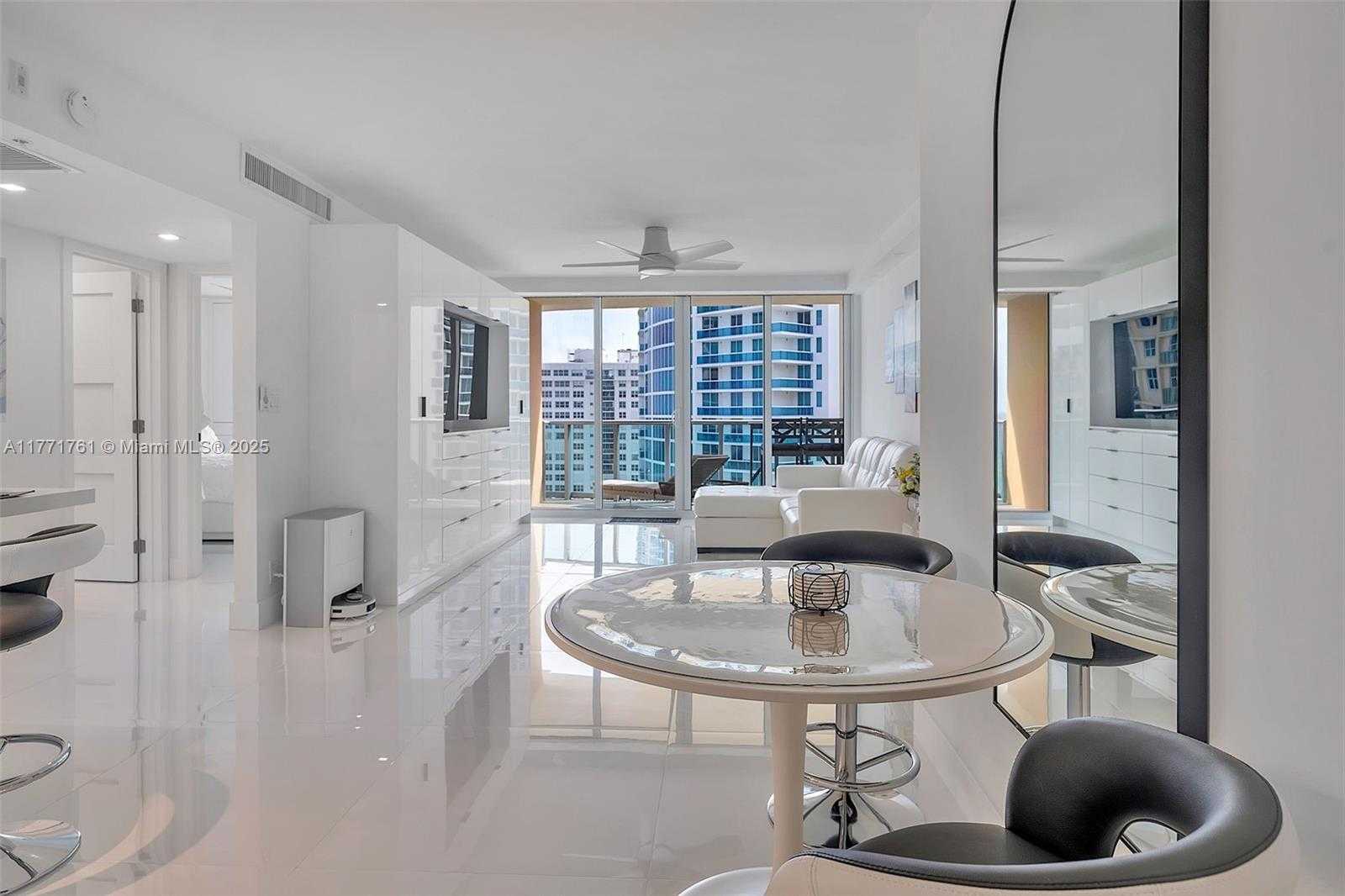 Small Image of 2501 SOUTH OCEAN DR #1515, Hollywood Number 2