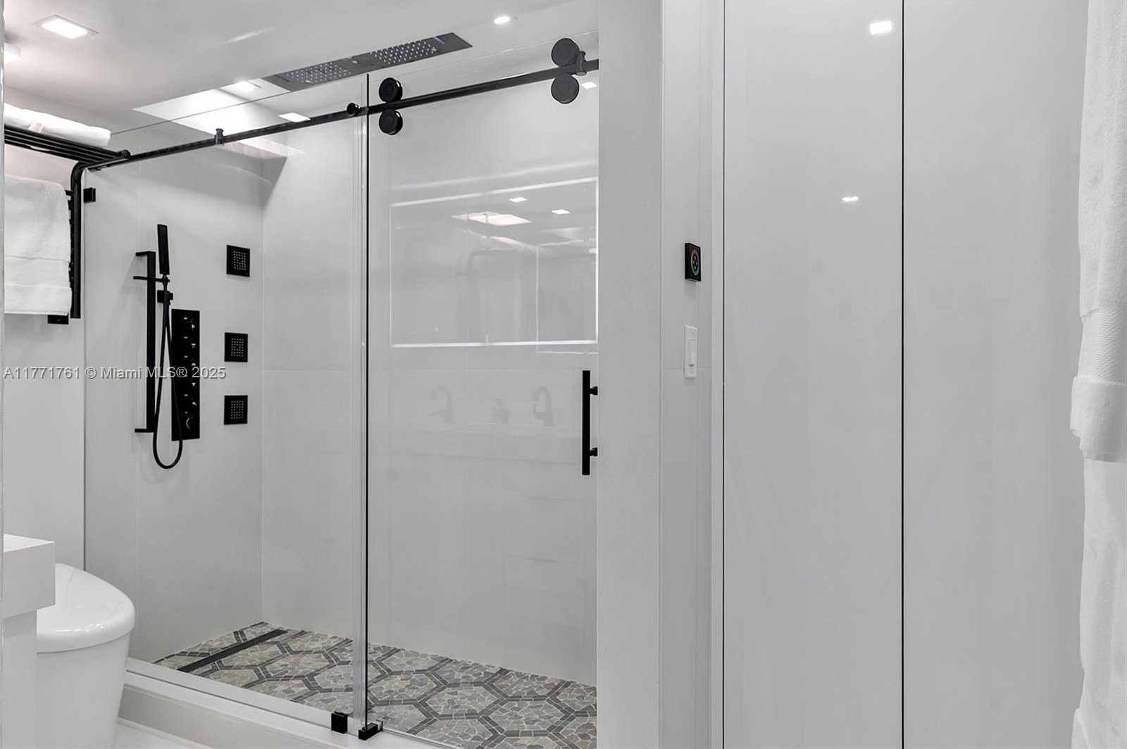 Small Image of 2501 SOUTH OCEAN DR #1515, Hollywood Number 25