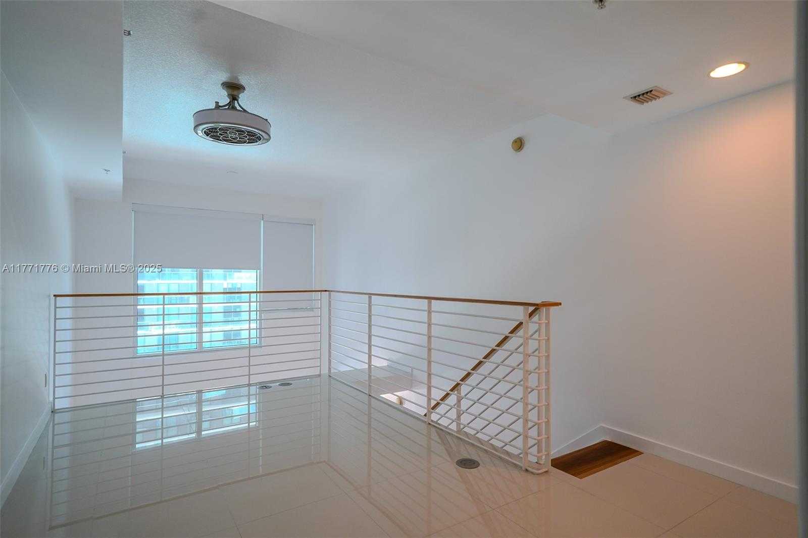 Small Image of 60 SOUTH WEST 13TH ST #1620, Miami Number 5