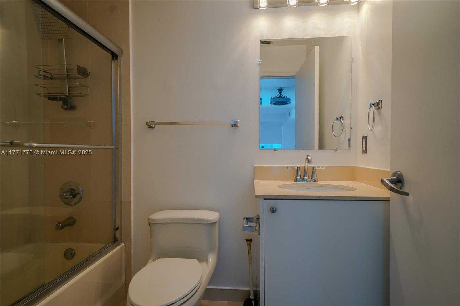 Small Image of 60 SOUTH WEST 13TH ST #1620, Miami Number 7