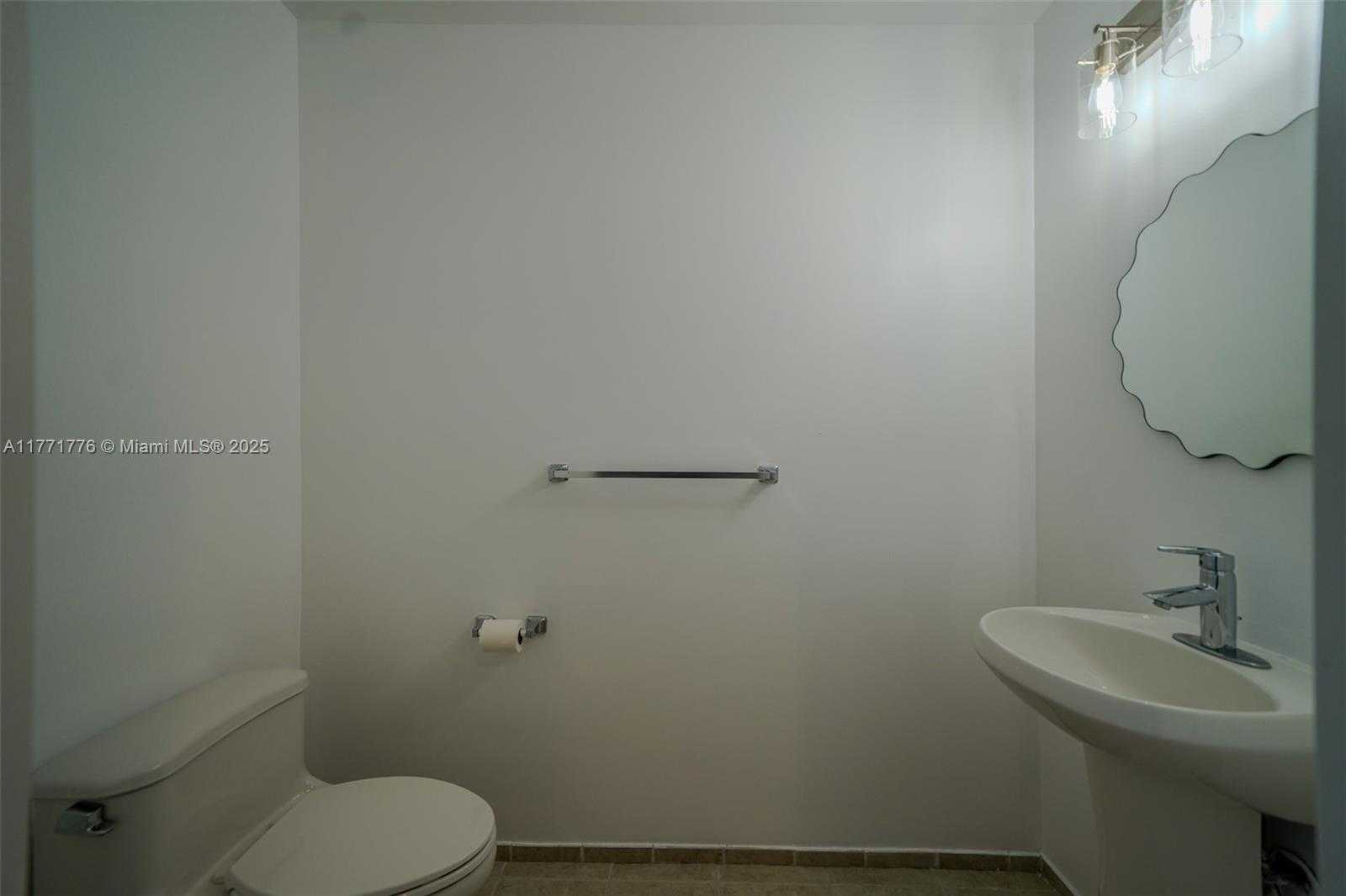 Small Image of 60 SOUTH WEST 13TH ST #1620, Miami Number 9