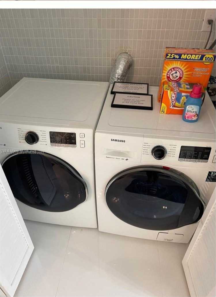 Small Image of 6423 COLLINS AVE #1709, Miami Beach Number 13