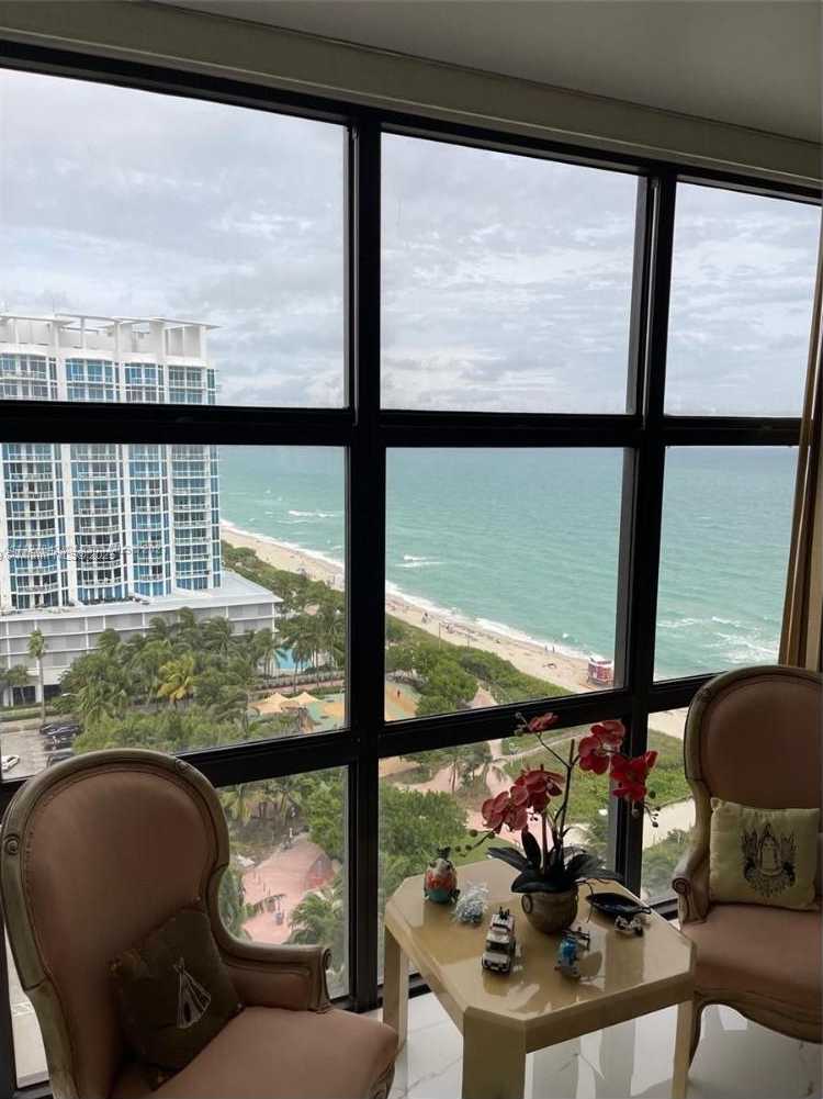 Small Image of 6423 COLLINS AVE #1709, Miami Beach Number 7