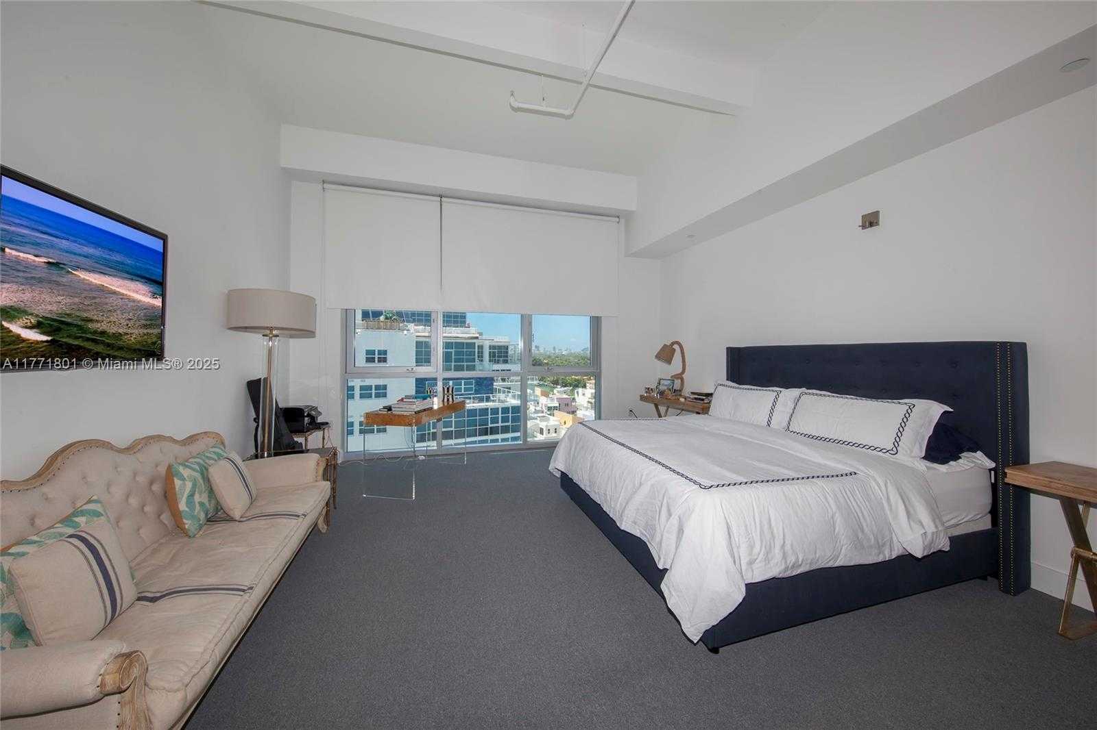 Small Image of 201 AQUA AV #1004, Miami Beach Number 5