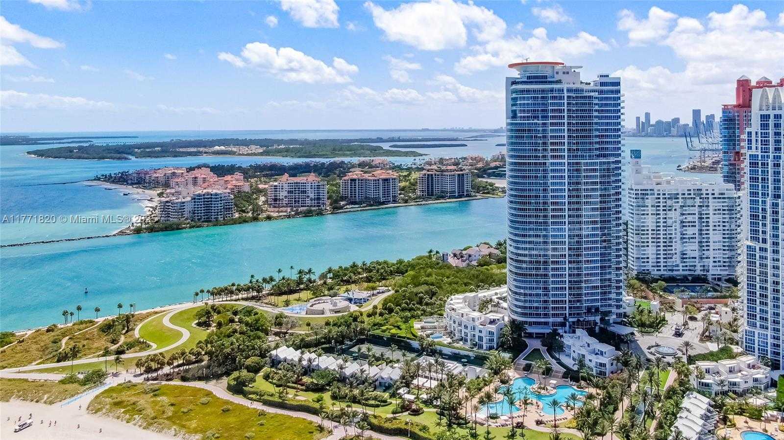 Small Image of 100 SOUTH POINTE DR #1810, Miami Beach Number 2