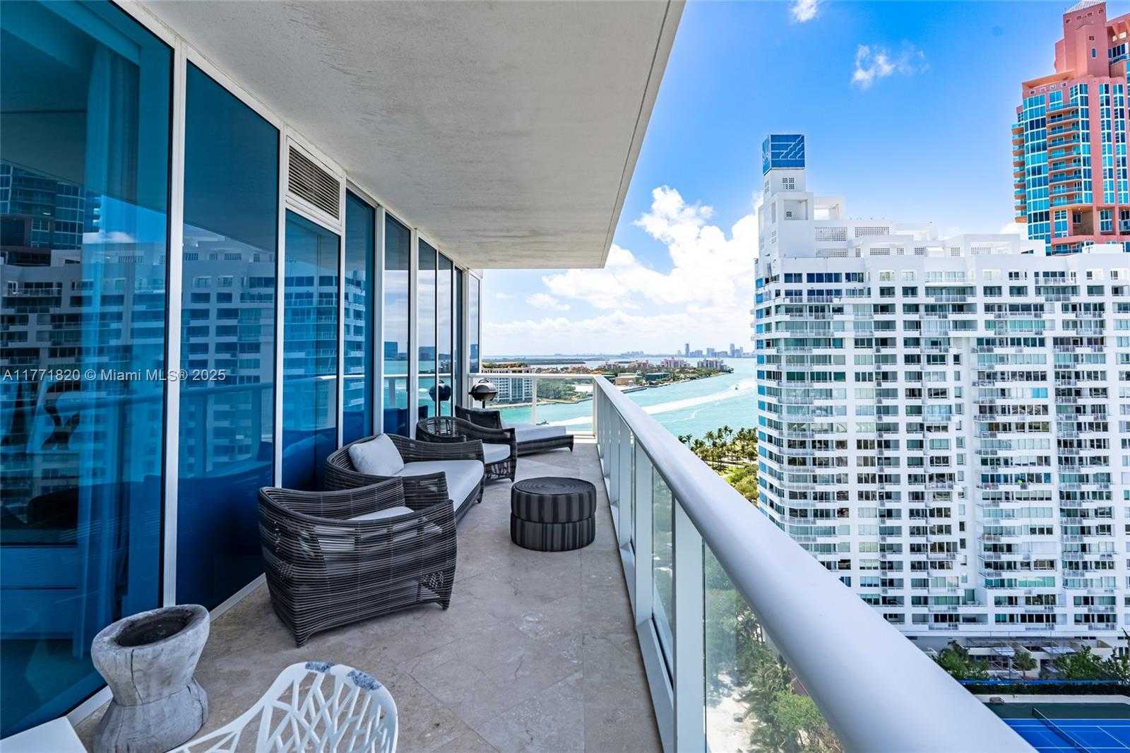Small Image of 100 SOUTH POINTE DR #1810, Miami Beach Number 32