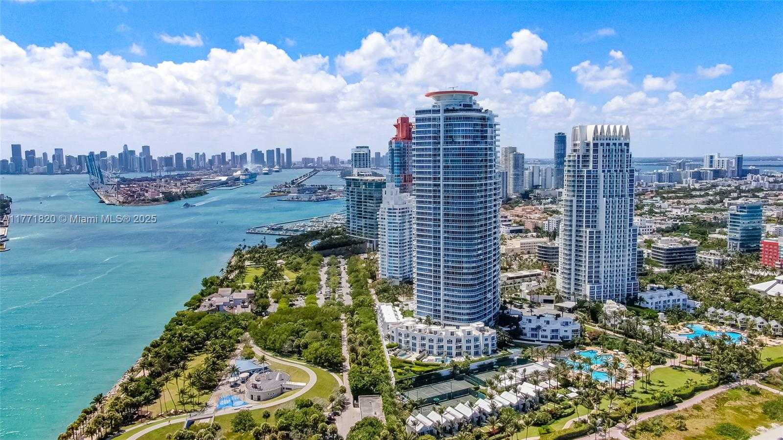 Small Image of 100 SOUTH POINTE DR #1810, Miami Beach Number 4