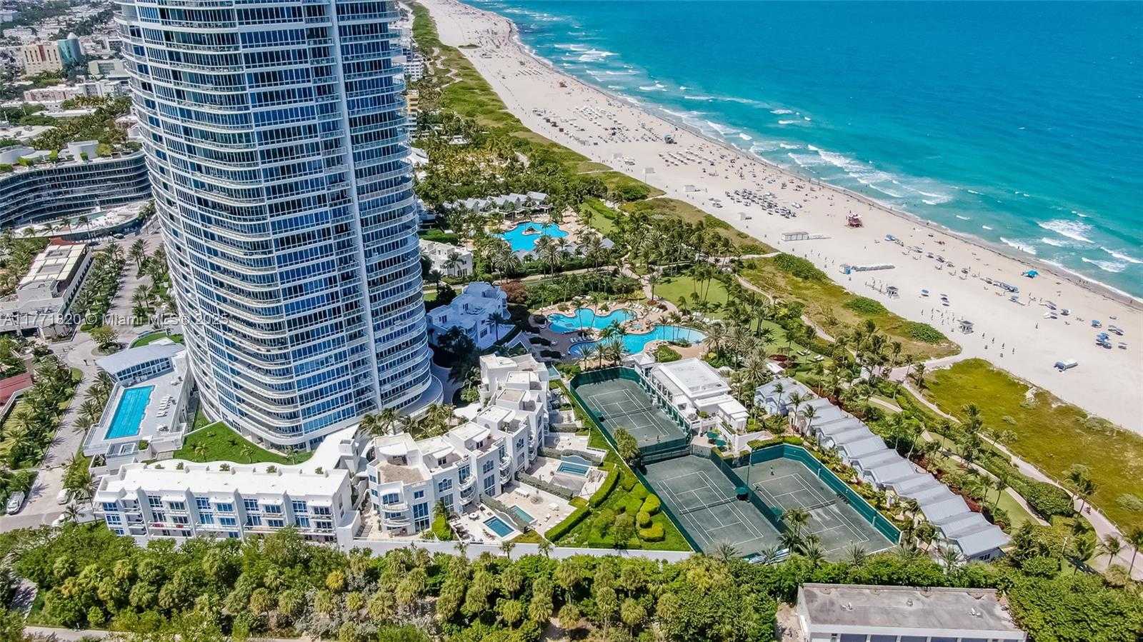 Small Image of 100 SOUTH POINTE DR #1810, Miami Beach Number 8