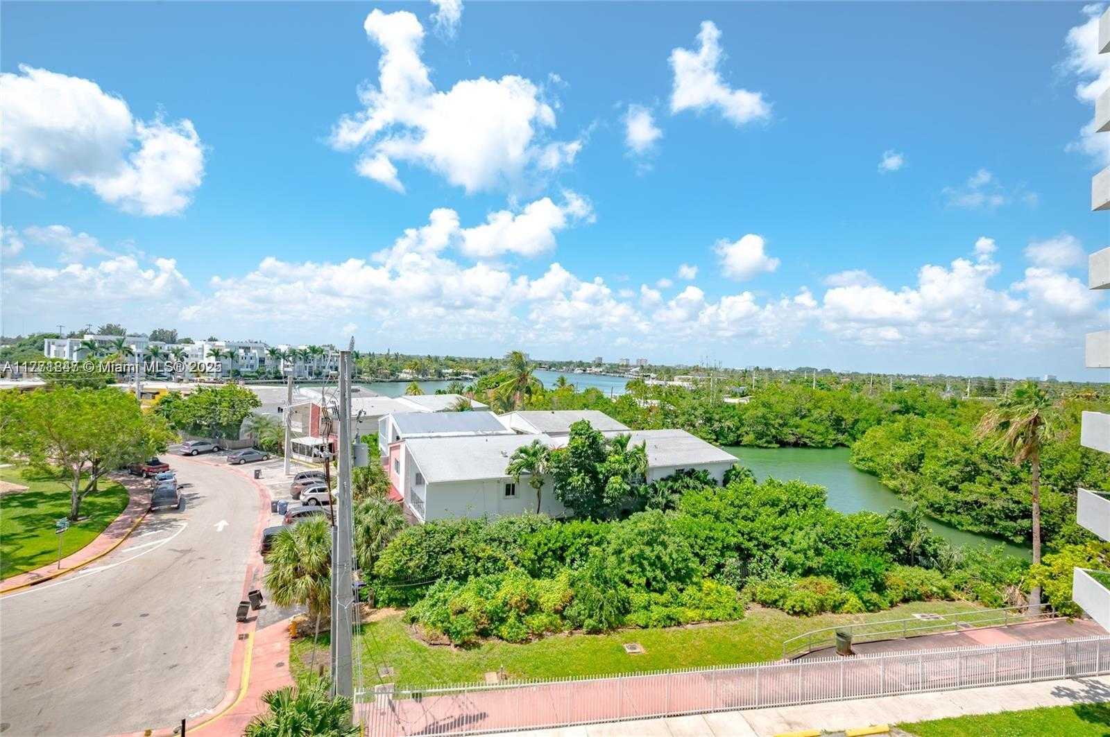 Small Image of 7441 WAYNE AVE #4C, Miami Beach Number 18