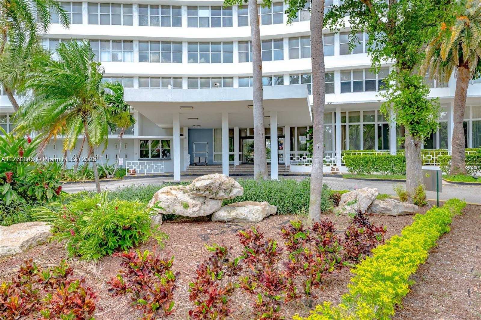 Small Image of 7441 WAYNE AVE #4C, Miami Beach Number 23