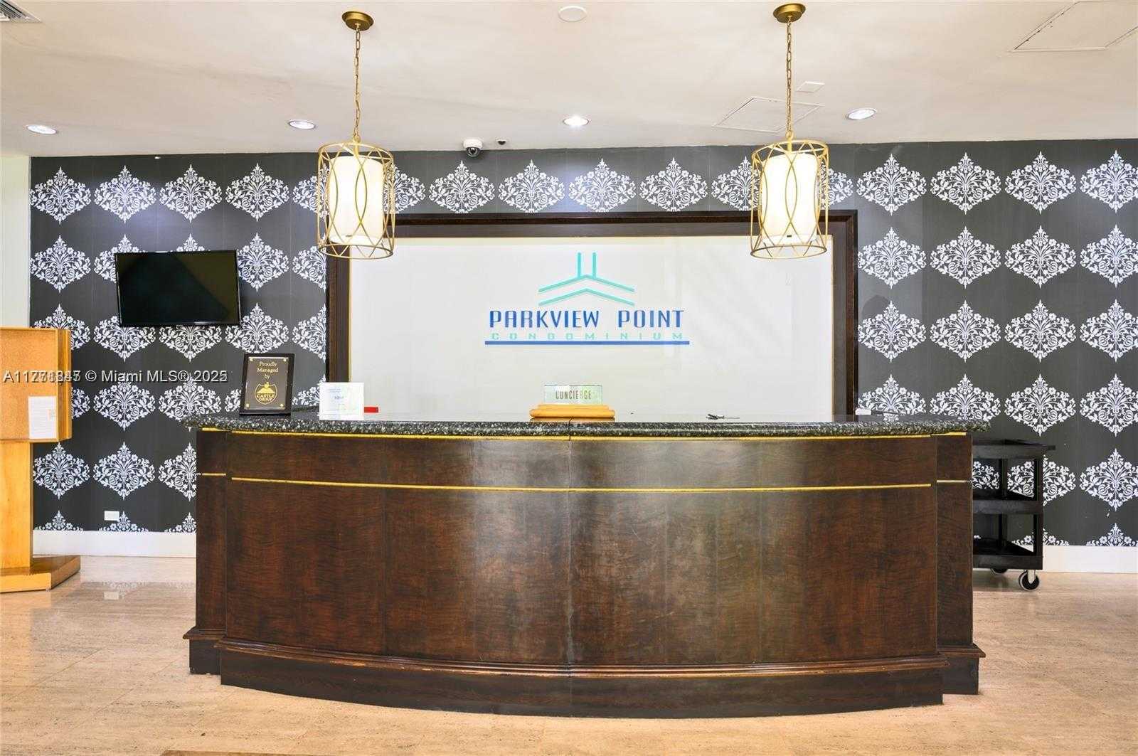 Small Image of 7441 WAYNE AVE #4C, Miami Beach Number 5