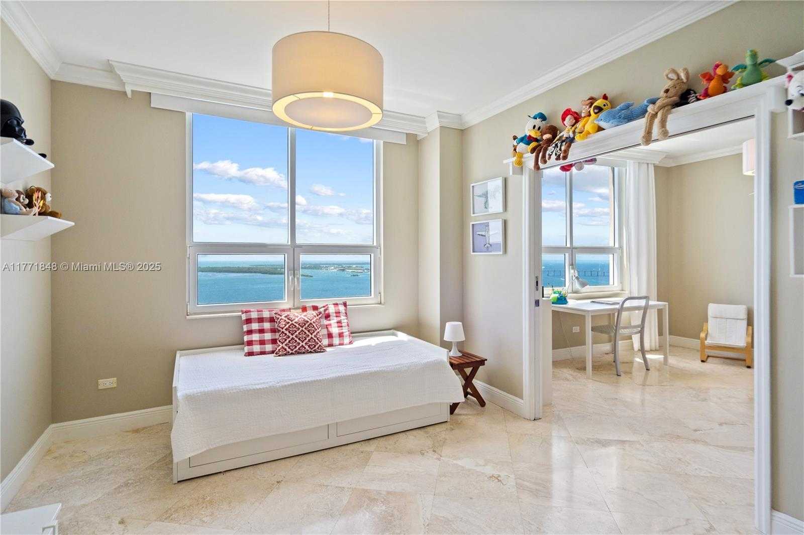 Small Image of 808 BRICKELL KEY DR #3304, Miami Number 17