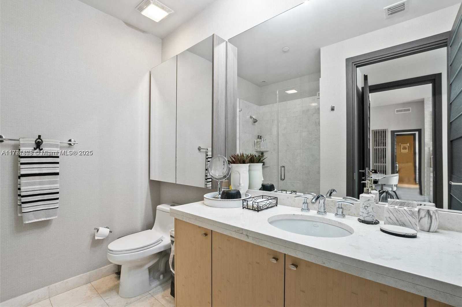Small Image of 900 BRICKELL KEY BLVD #1102, Miami Number 10