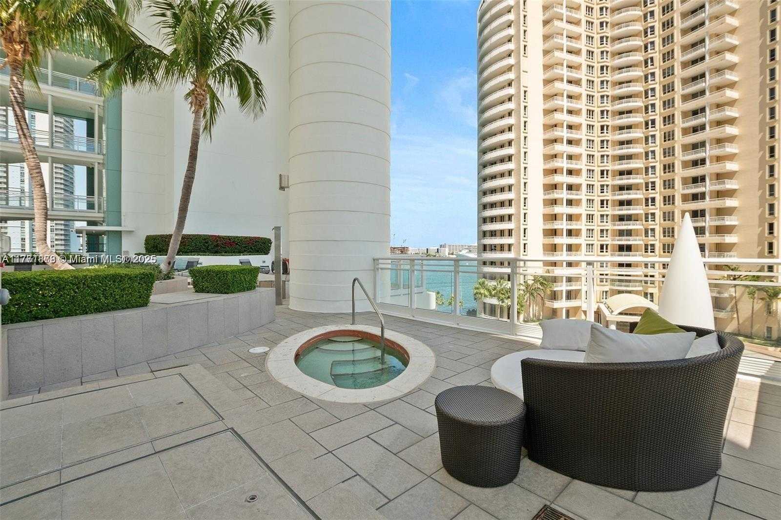 Small Image of 900 BRICKELL KEY BLVD #1102, Miami Number 3
