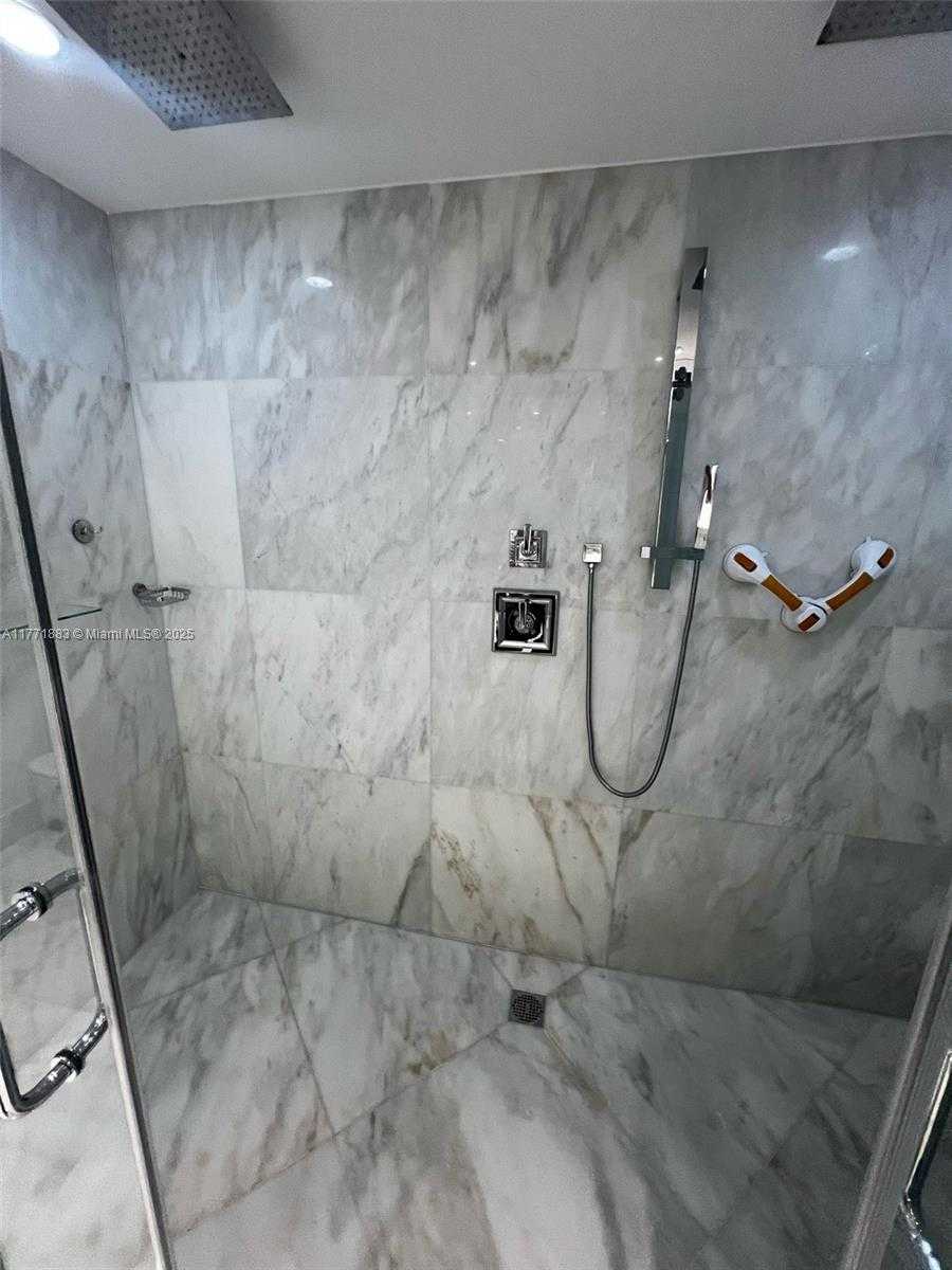 Small Image of 10175 COLLINS AVE #1101, Bal Harbour Number 34