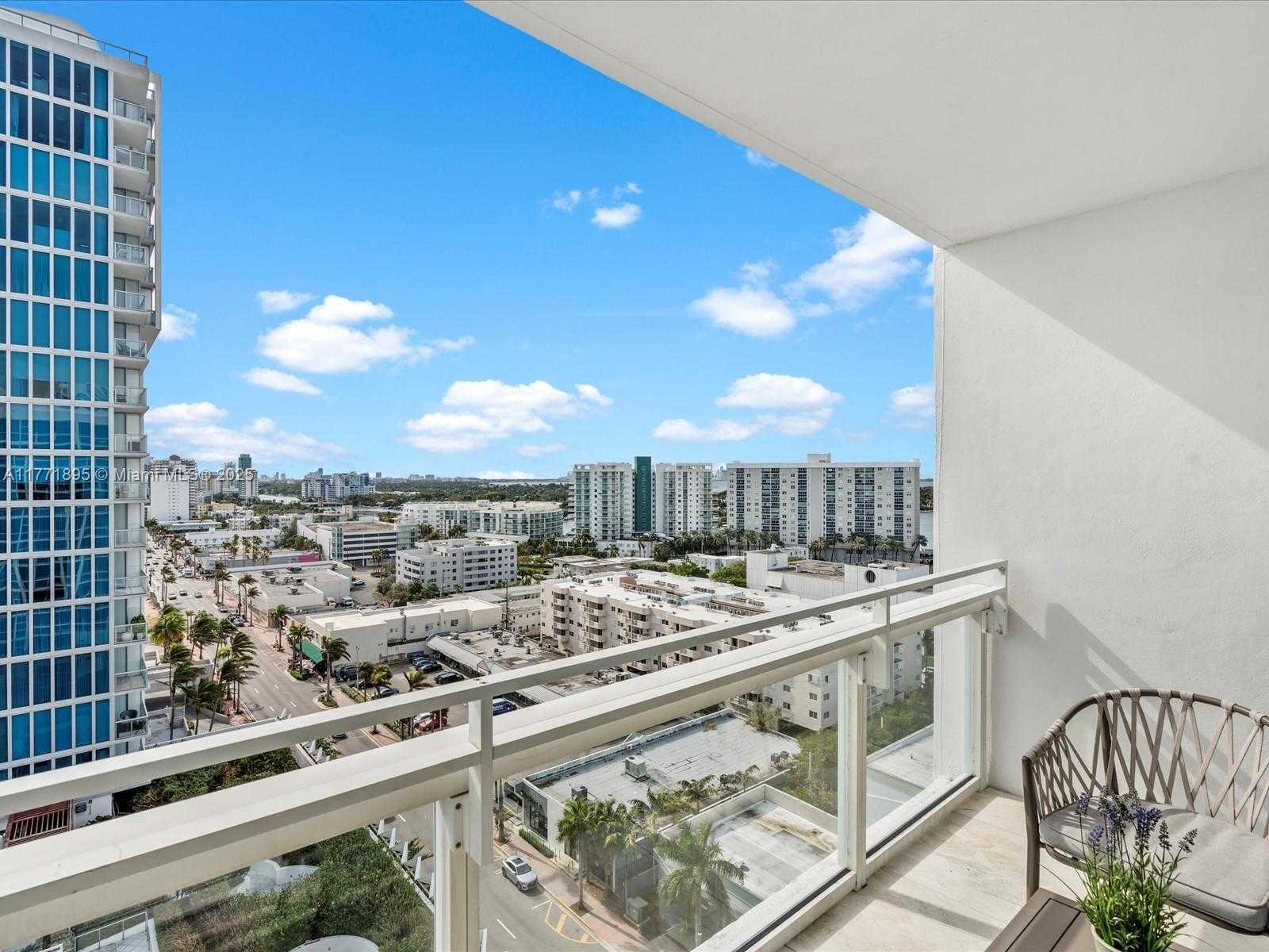 Small Image of 6801 COLLINS AVE #1402 Door (1412 Legal), Miami Beach Number 37
