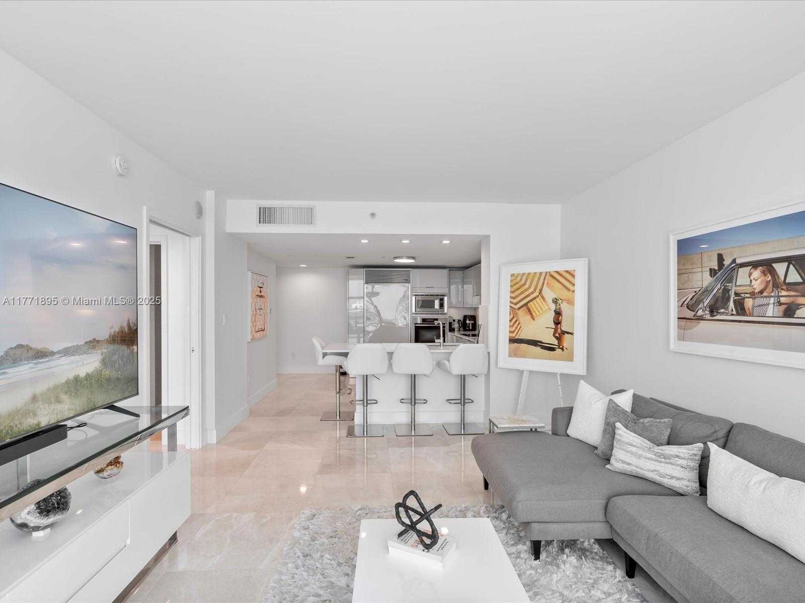Small Image of 6801 COLLINS AVE #1402 Door (1412 Legal), Miami Beach Number 6
