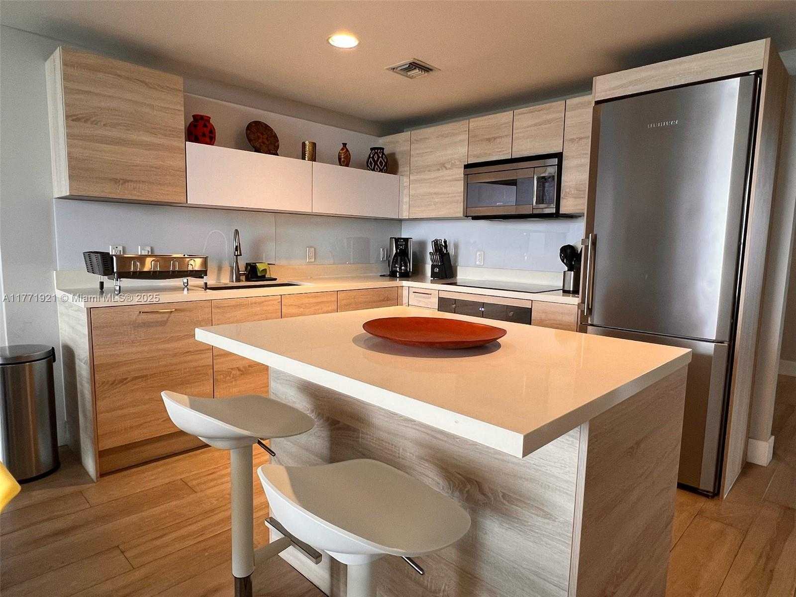 Small Image of 16385 BISCAYNE BLVD #1906, North Miami Beach Number 17
