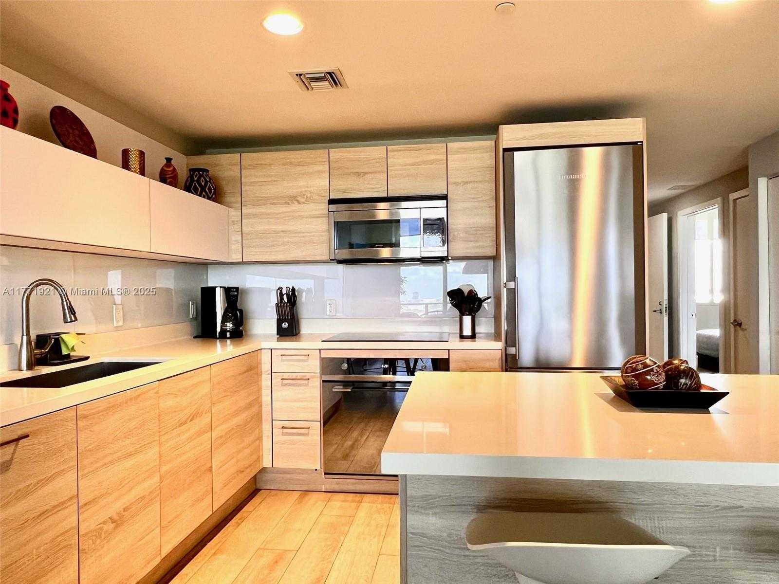 Small Image of 16385 BISCAYNE BLVD #1906, North Miami Beach Number 19