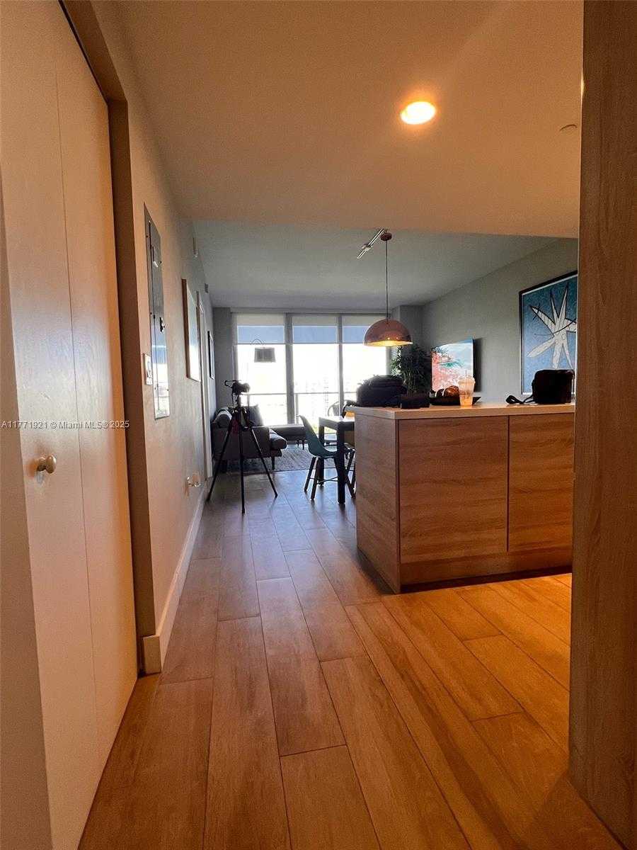 Small Image of 16385 BISCAYNE BLVD #1906, North Miami Beach Number 23