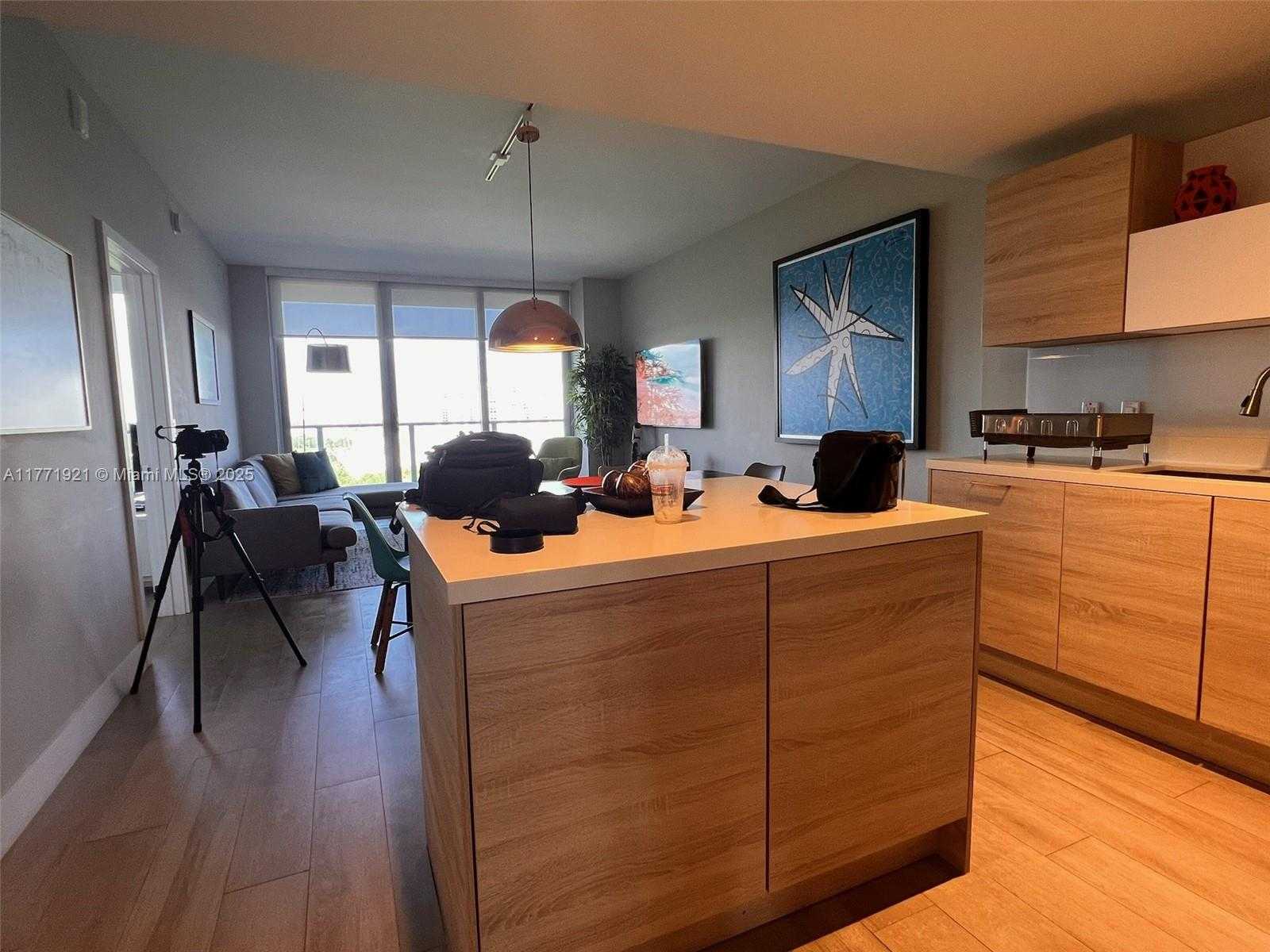 Small Image of 16385 BISCAYNE BLVD #1906, North Miami Beach Number 24