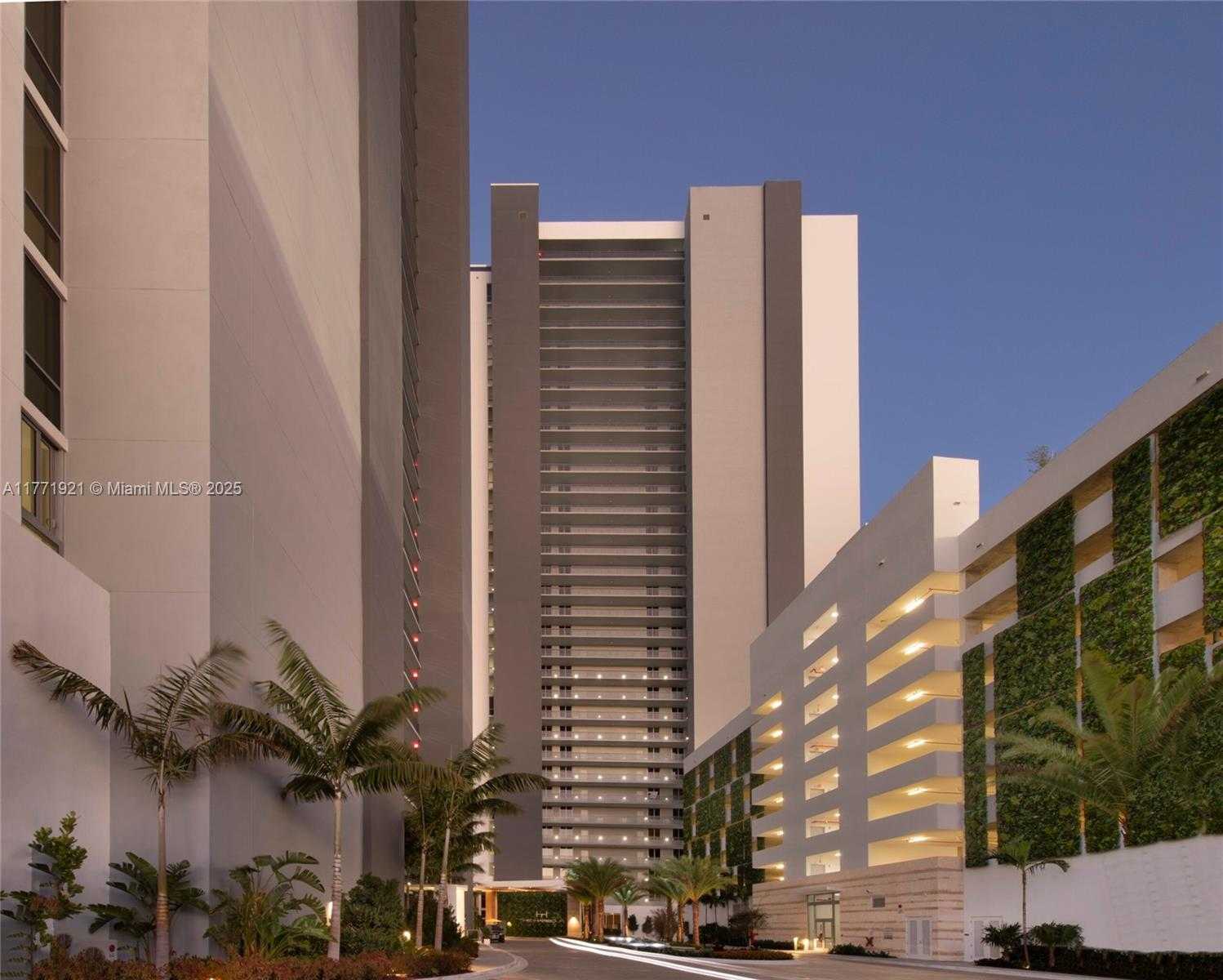Small Image of 16385 BISCAYNE BLVD #1906, North Miami Beach Number 31