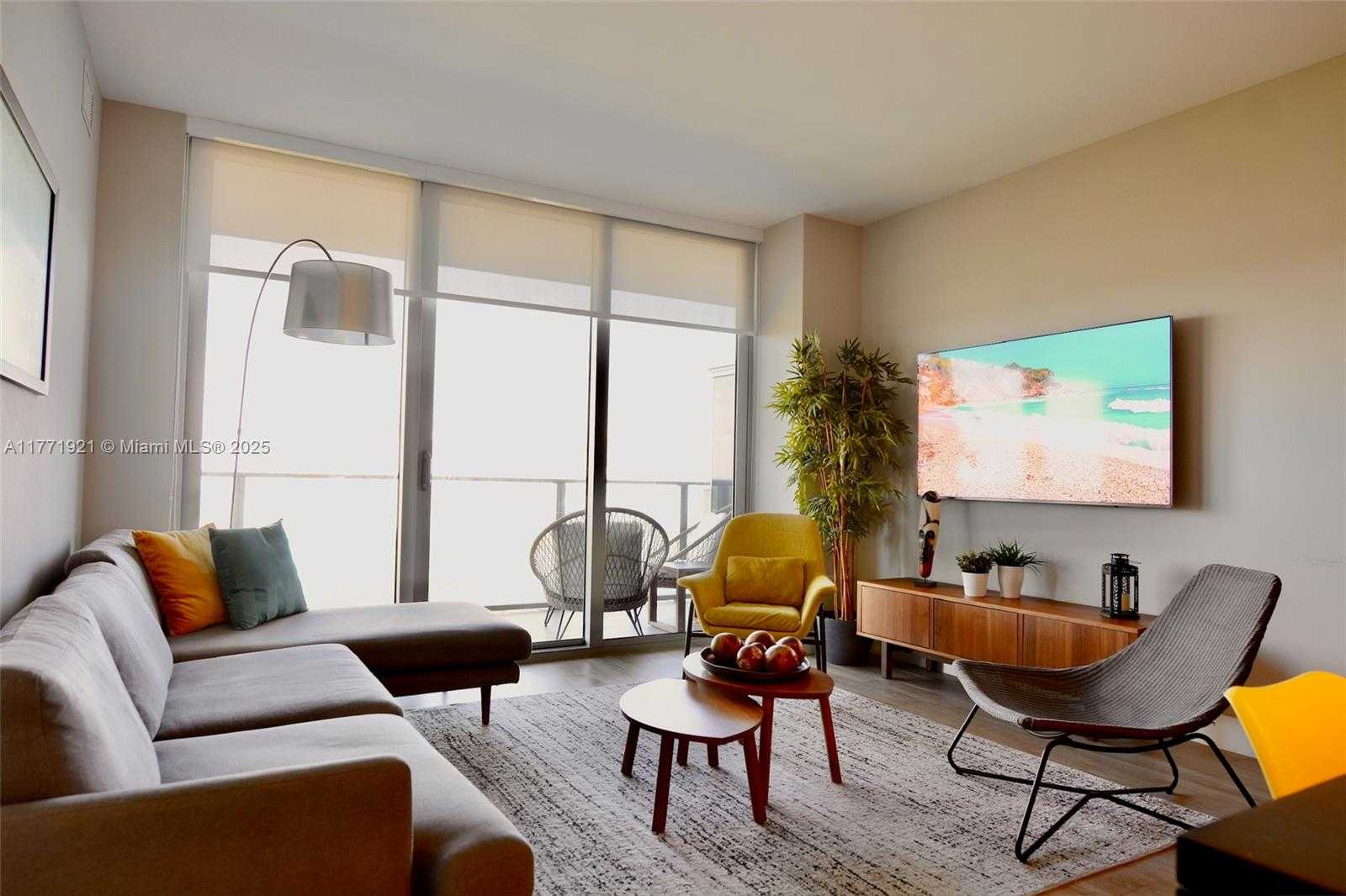 Small Image of 16385 BISCAYNE BLVD #1906, North Miami Beach Number 5