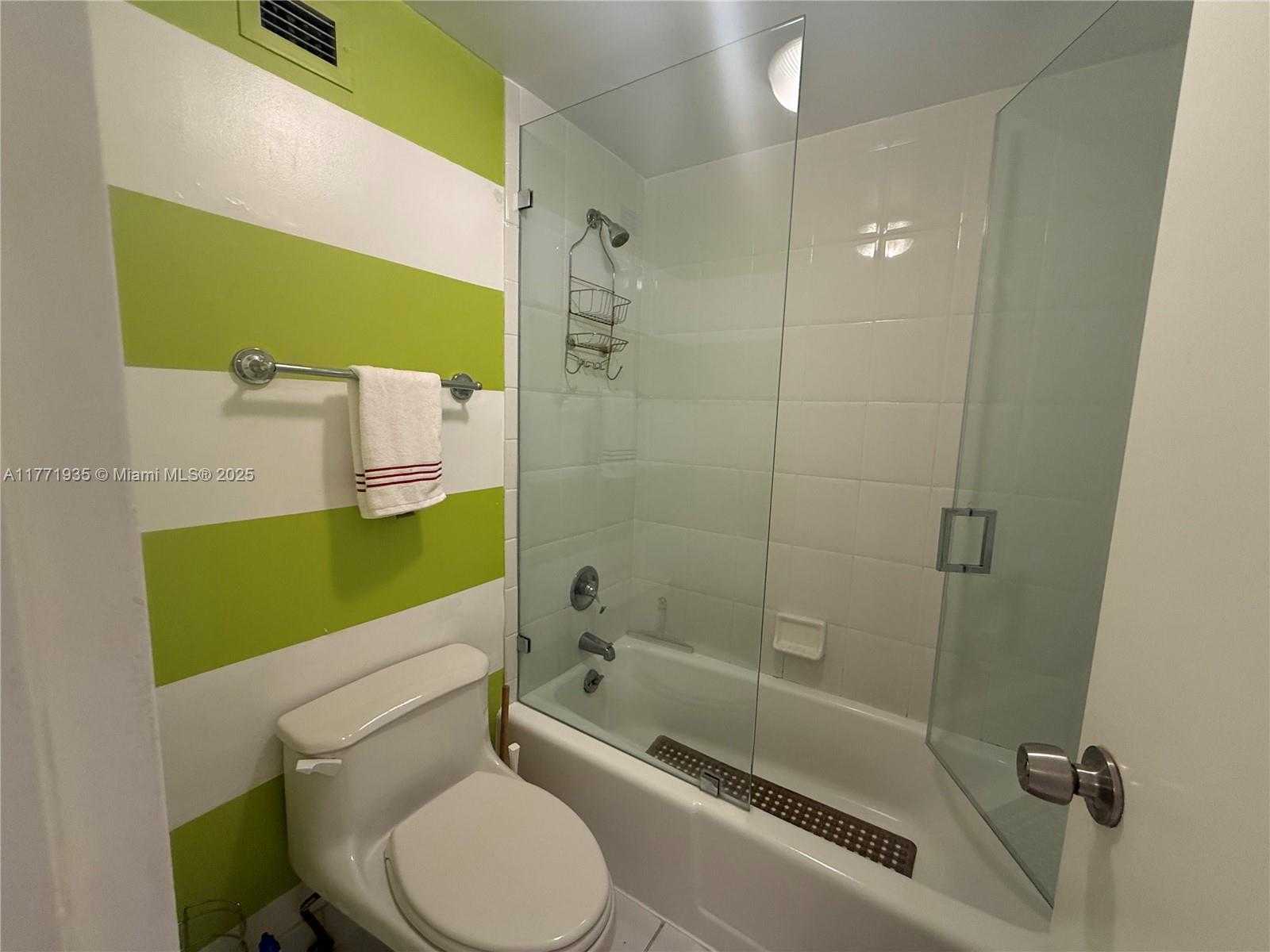 Small Image of 100 LINCOLN RD #815, Miami Beach Number 7