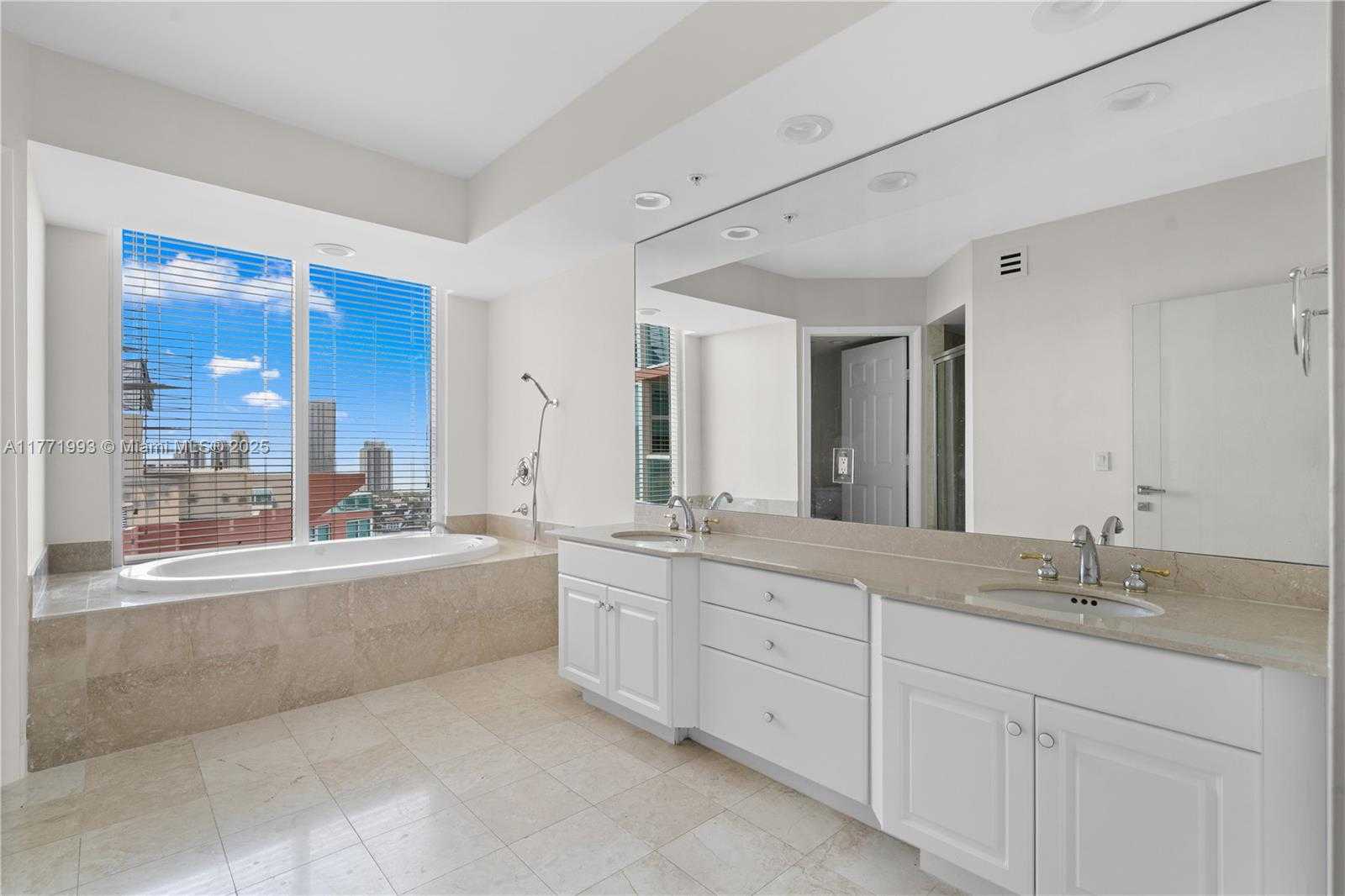 Small Image of 3370 HIDDEN BAY DR #3311, Aventura Number 21