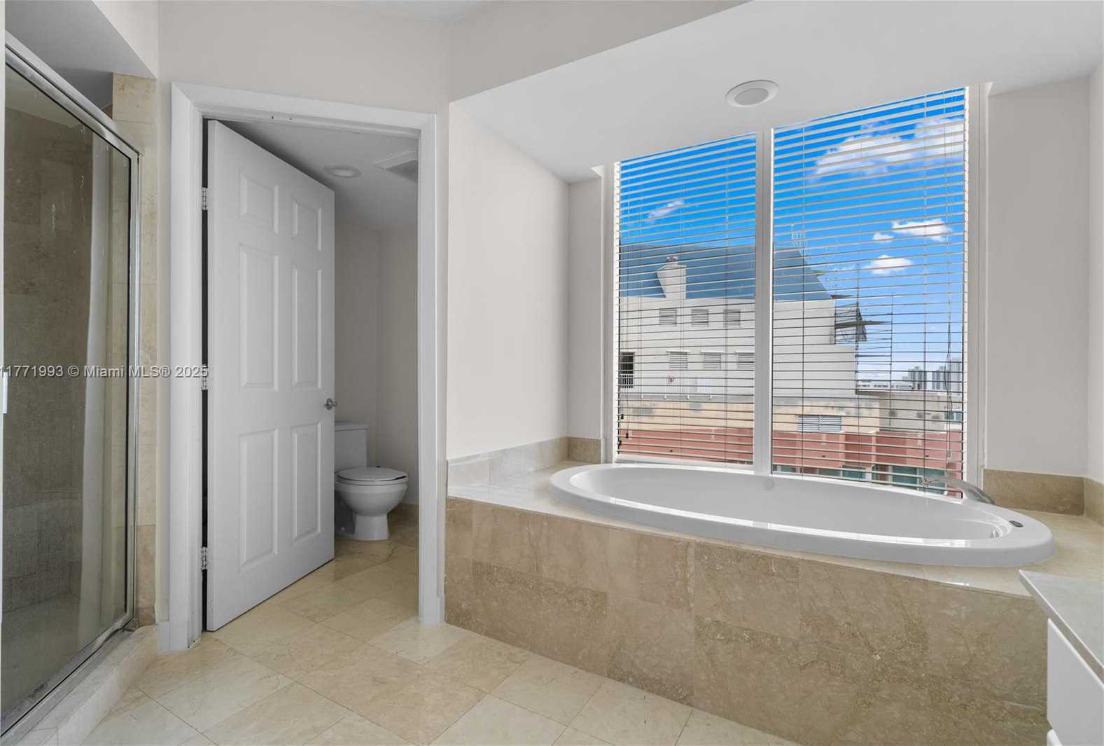 Small Image of 3370 HIDDEN BAY DR #3311, Aventura Number 22