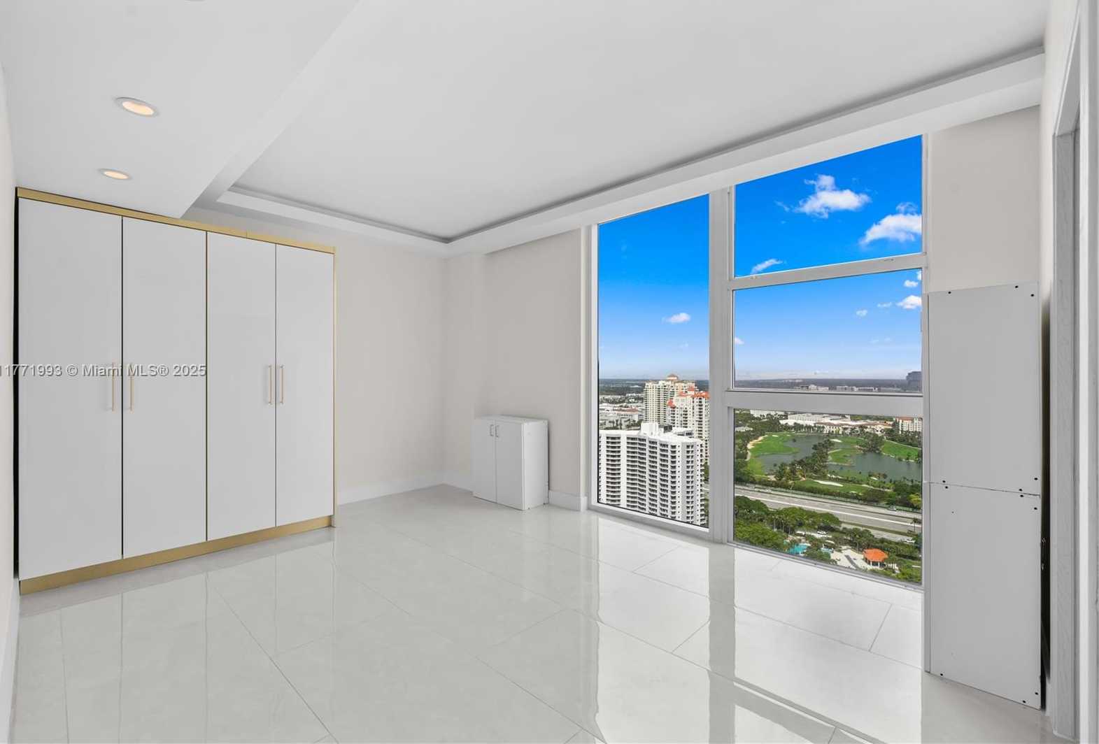 Small Image of 3370 HIDDEN BAY DR #3311, Aventura Number 30