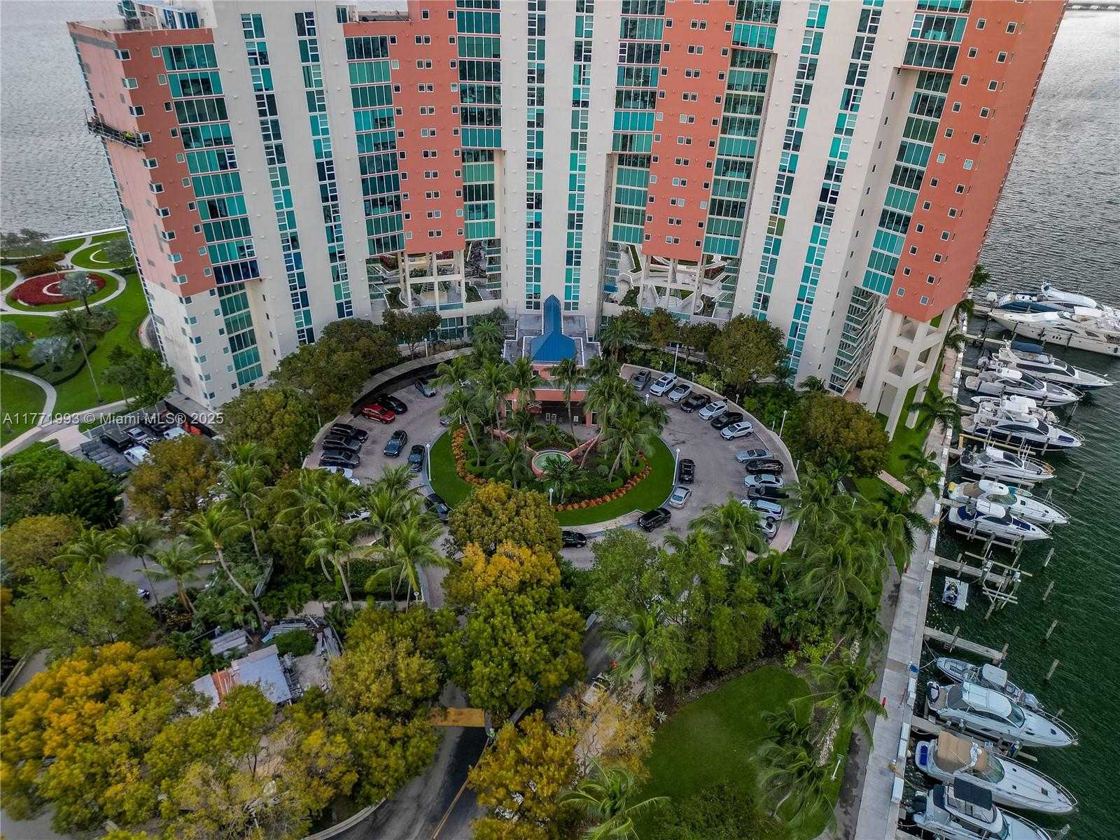 Small Image of 3370 HIDDEN BAY DR #3311, Aventura Number 46