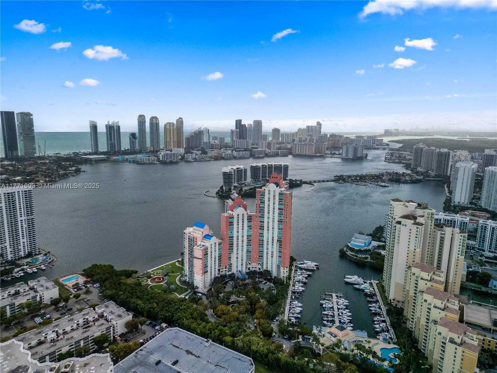 Small Image of 3370 HIDDEN BAY DR #3311, Aventura Number 47