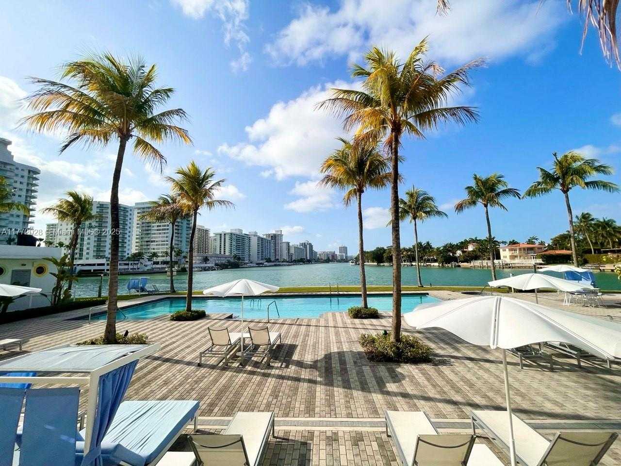 Small Image of 6103 #506, Miami Beach Number 18