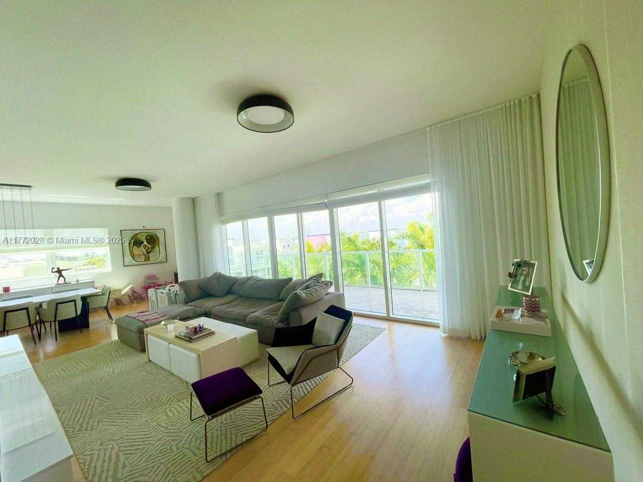 Small Image of 6103 #506, Miami Beach Number 2
