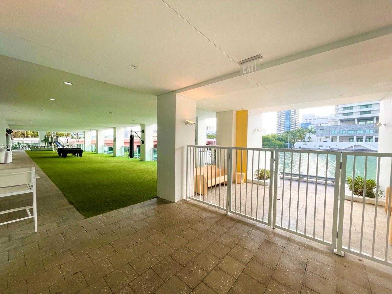 Small Image of 6103 #506, Miami Beach Number 22