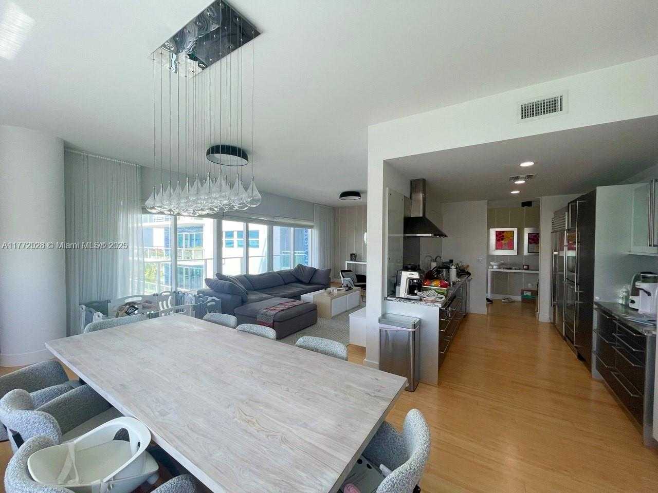 Small Image of 6103 #506, Miami Beach Number 5