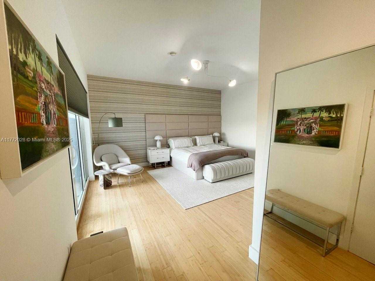 Small Image of 6103 #506, Miami Beach Number 8