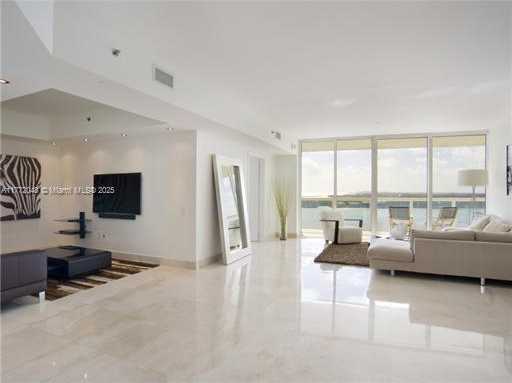 Small Image of 450 ALTON RD #2005, Miami Beach Number 4