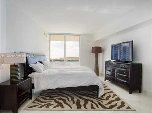 Small Image of 450 ALTON RD #2005, Miami Beach Number 9