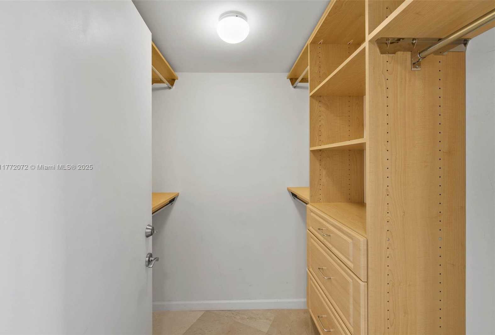 Small Image of 400 ALTON RD #808, Miami Beach Number 20