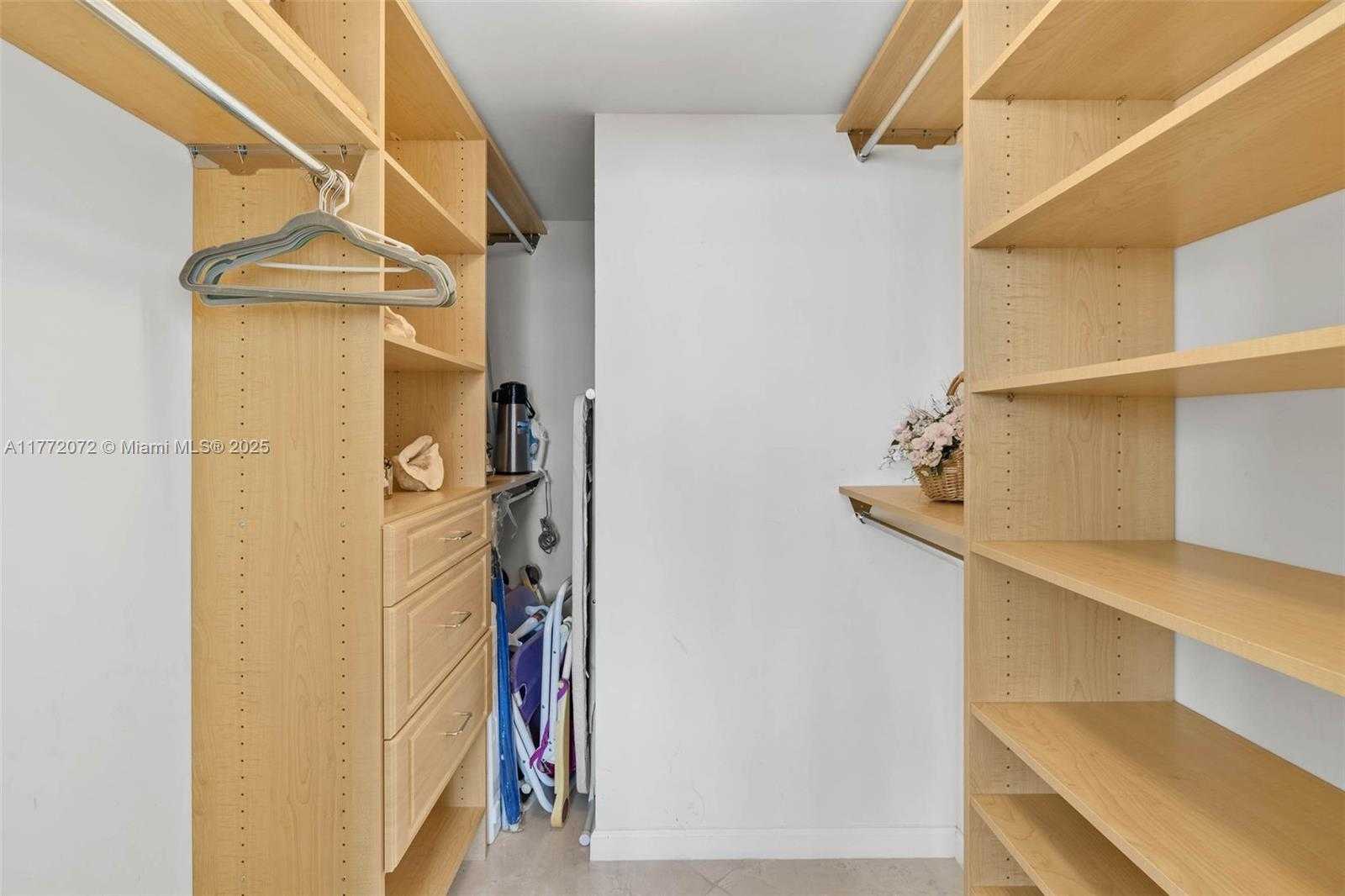 Small Image of 400 ALTON RD #808, Miami Beach Number 29