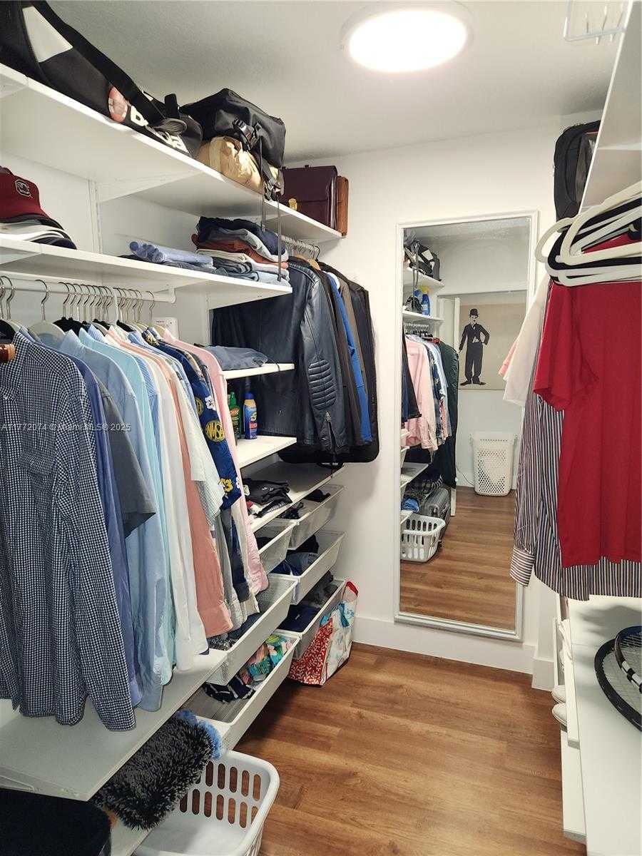 Small Image of 1001 91ST ST #706, Bay Harbor Islands Number 13