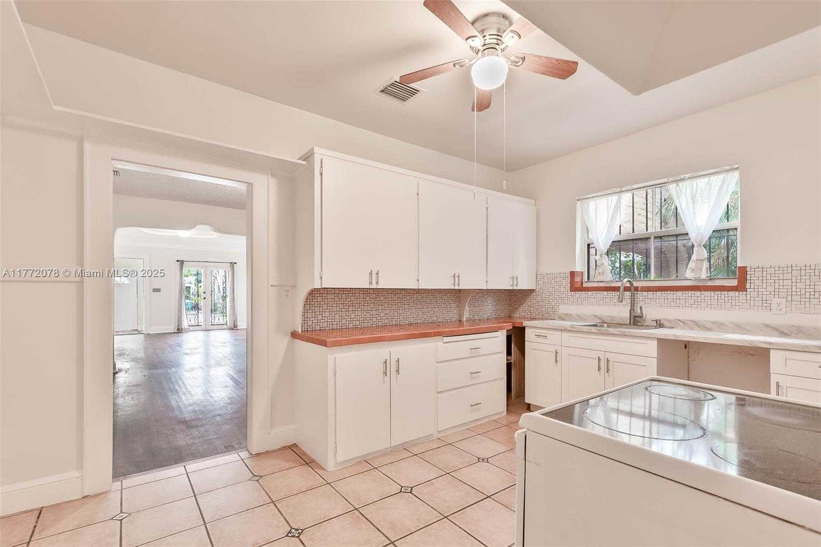 Small Image of 1769 SOUTH WEST 24TH TER, Miami Number 13