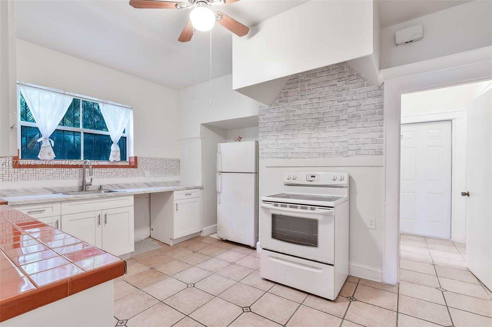 Small Image of 1769 SOUTH WEST 24TH TER, Miami Number 15