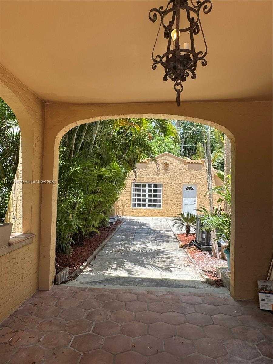 Small Image of 1769 SOUTH WEST 24TH TER, Miami Number 32