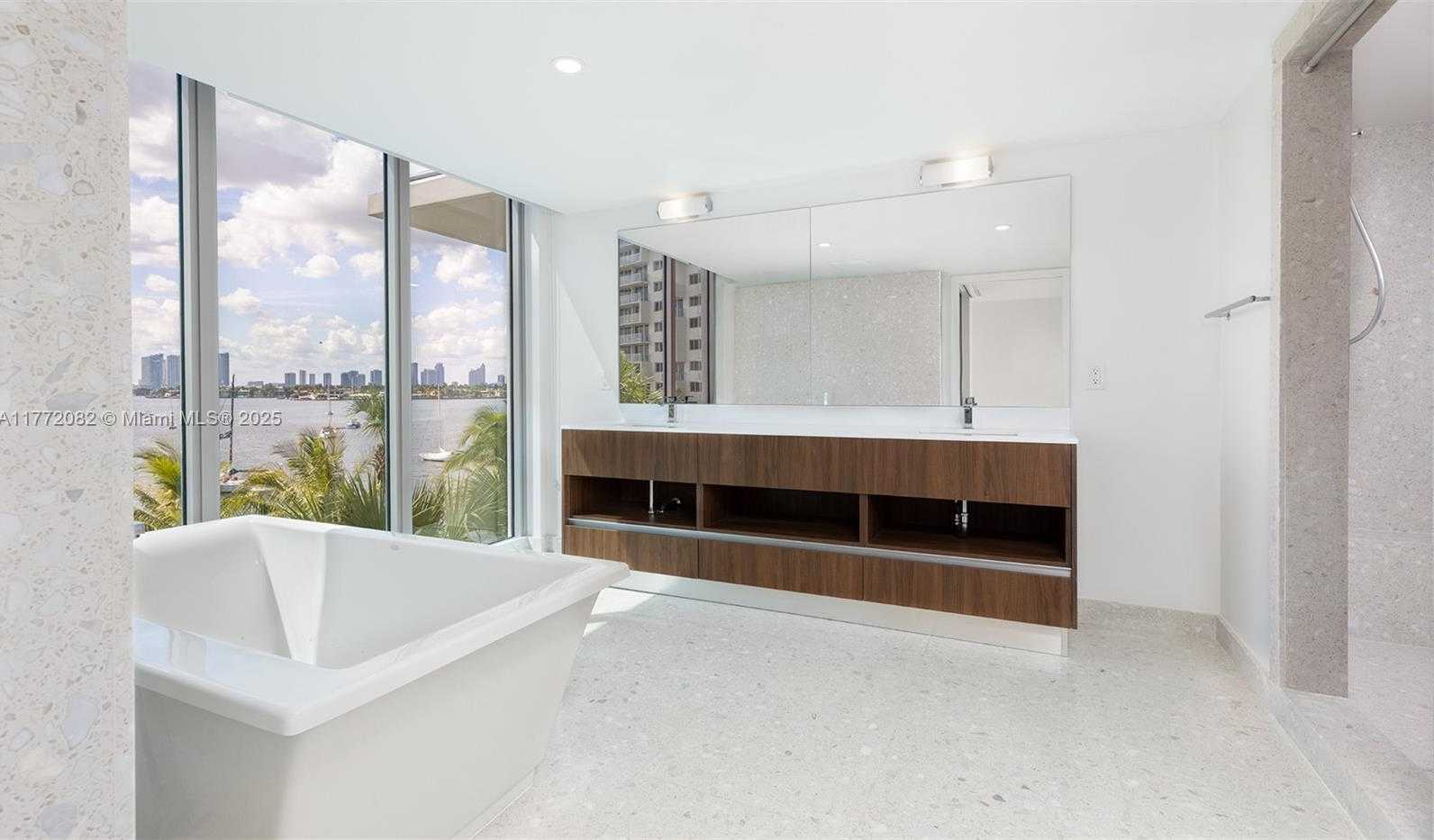 Small Image of 1500 BAY RD #N-0301, Miami Beach Number 9