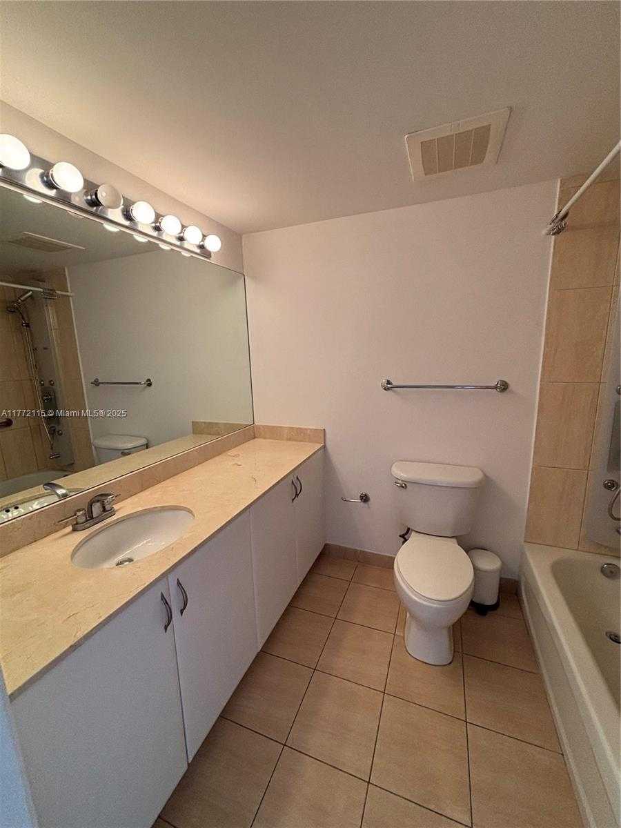 Small Image of 1750 NORTH BAYSHORE DR #3408, Miami Number 18